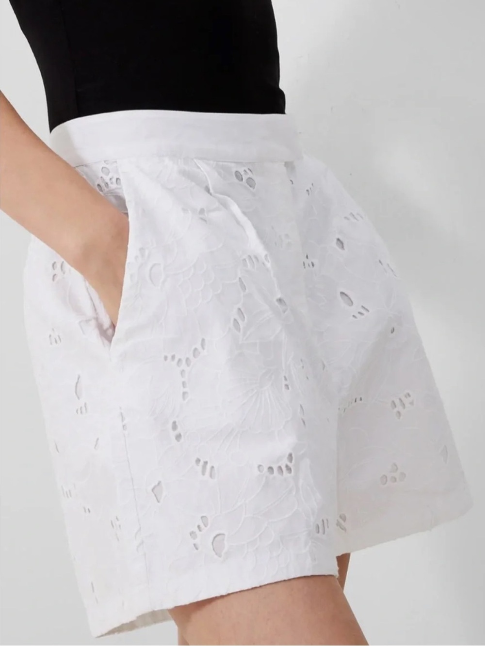 French Connection Rhodes Floral Lace Cotton Shorts Size XS